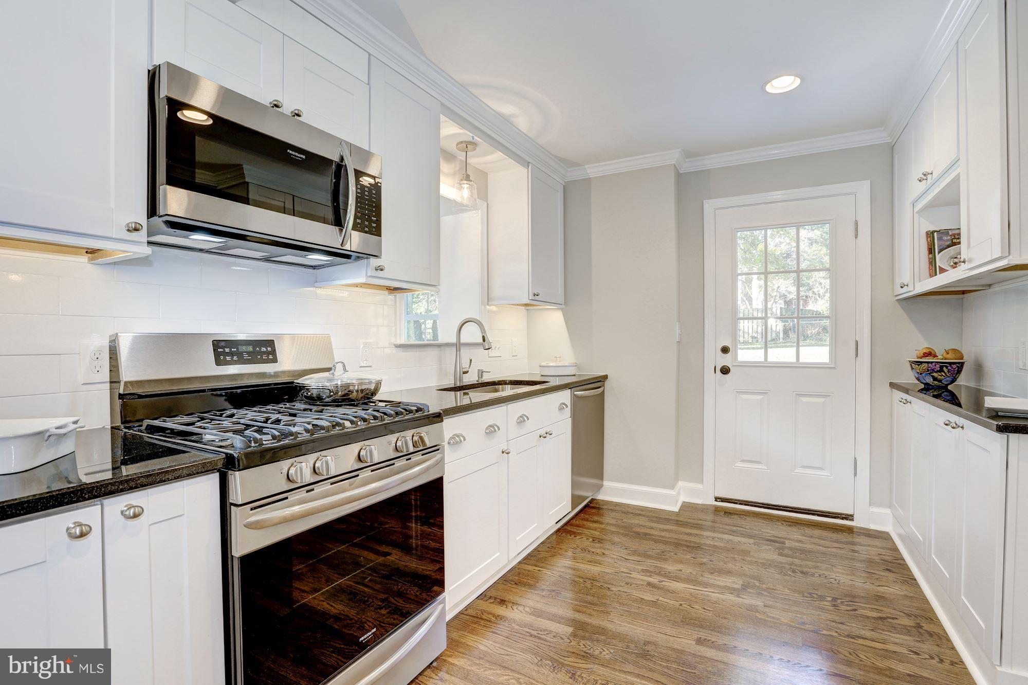 10012 Greenock Road Silver Spring, MD 20901 - Photo 9 of 30 Kitchen