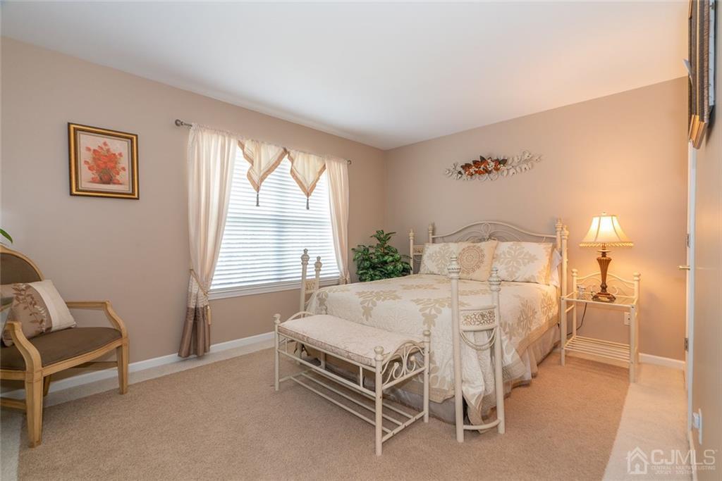 8 Oakland Road Old Bridge, NJ 08857 - Photo 12 of 24 Gallery Image 12