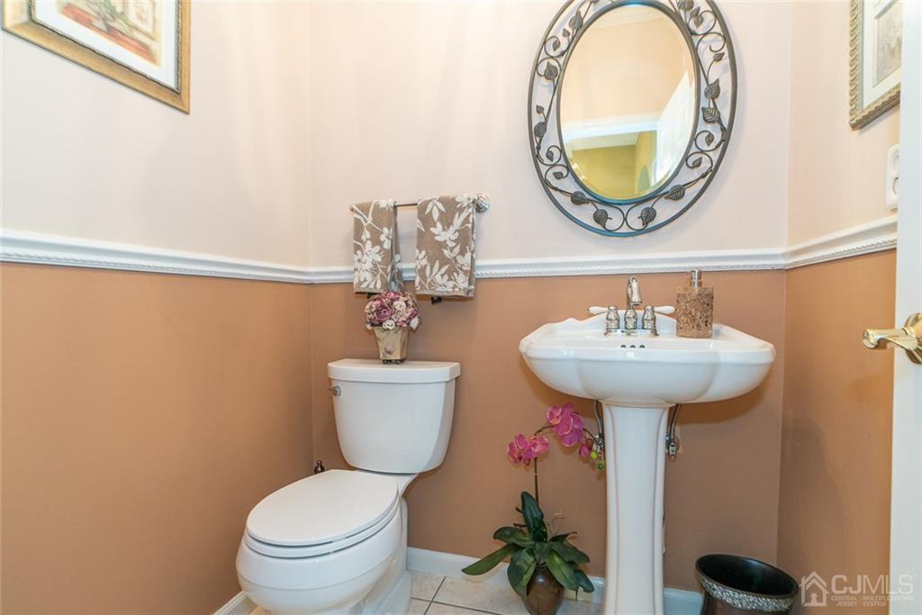 8 Oakland Road Old Bridge, NJ 08857 - Photo 8 of 24 Gallery Image 8