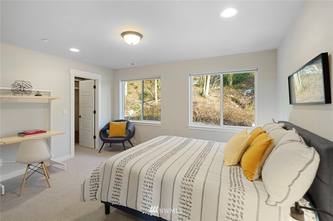 10032 Northeast 162nd Street Bothell, WA 98011 - Photo 34 of 40 Gallery Image 34