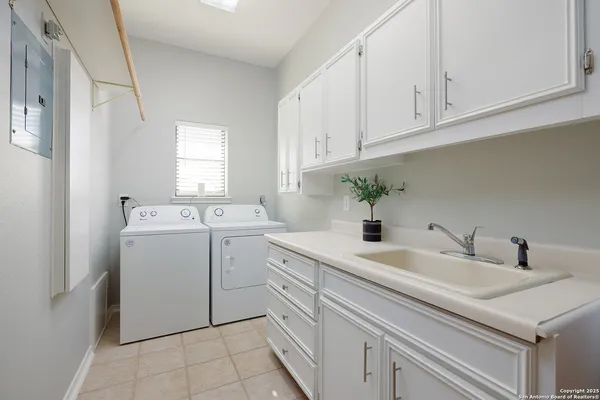 $10,500 | 625 Paseo Canada, Hollywood Park, TX 78232