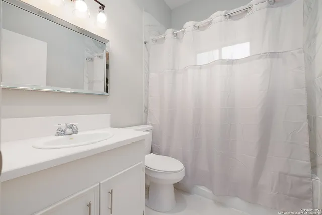 $10,500 | 625 Paseo Canada, Hollywood Park, TX 78232