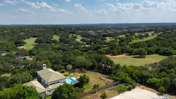 $10,500 | 625 Paseo Canada, Hollywood Park, TX 78232