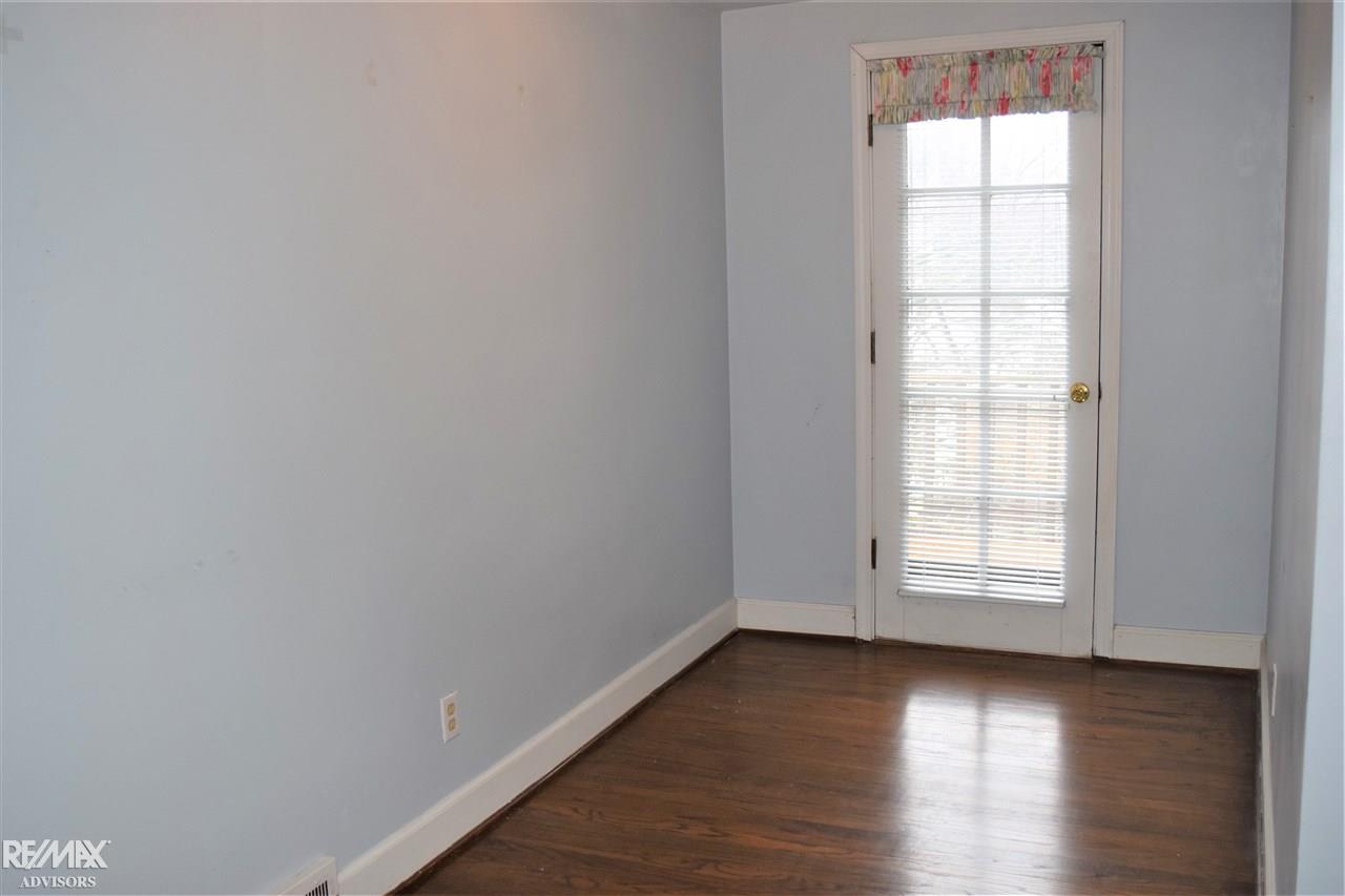 1541 Hawthorne Road Grosse Pointe Woods, MI 48236 - Photo 30 of 48