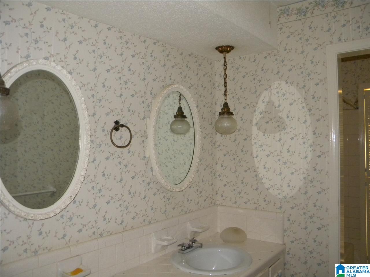 920 Rockingham Road Birmingham, AL 35235 - Photo 13 of 15