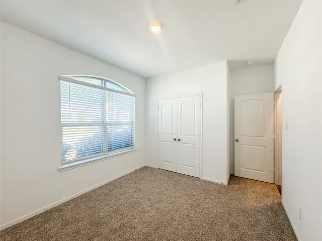 $2,450 | 519 Newcomb Hollow Drive, Conroe, TX 77304