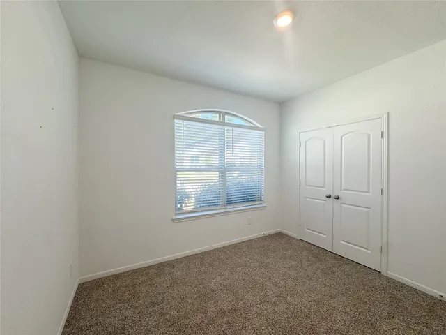 $2,450 | 519 Newcomb Hollow Drive, Conroe, TX 77304