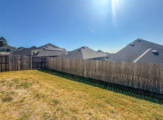 $2,450 | 519 Newcomb Hollow Drive, Conroe, TX 77304