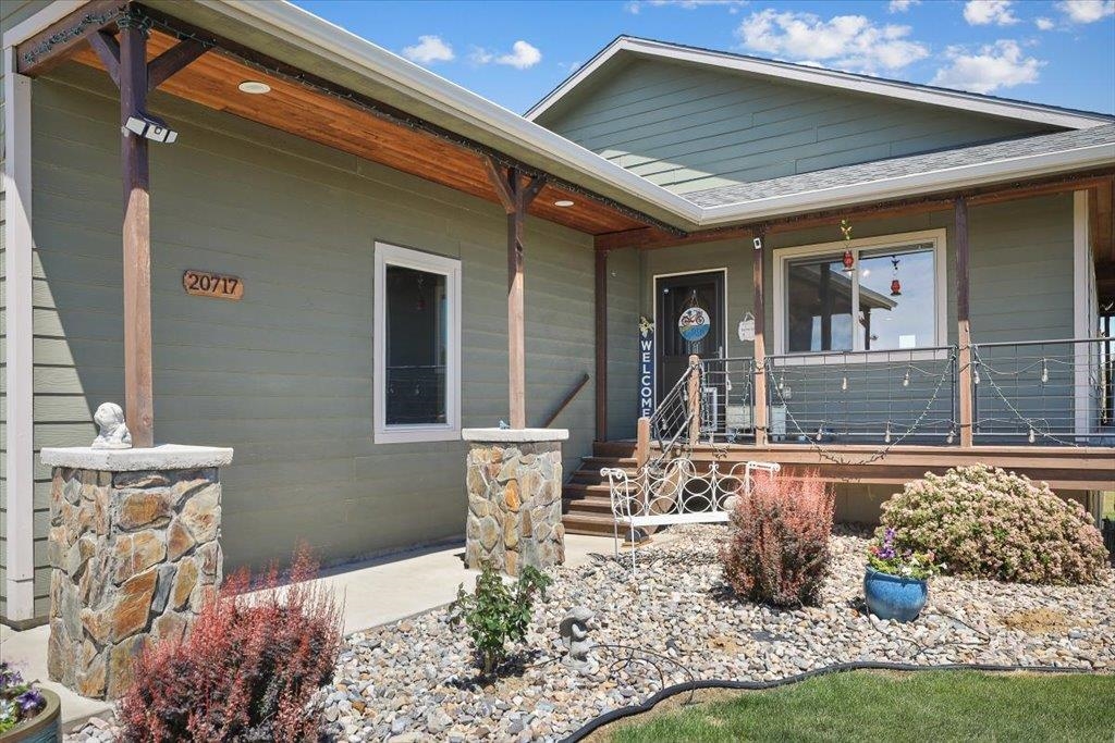 20717 North Division Road Colbert, WA 99005 - Photo 5 of 40
