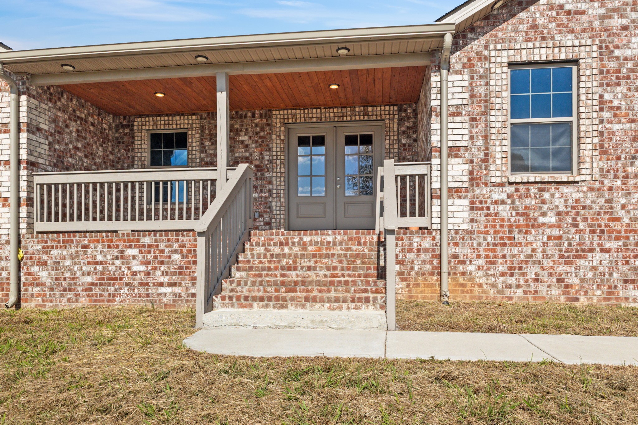 120 Freeland Road Portland, TN 37148 - Photo 2 of 61 front view of a house