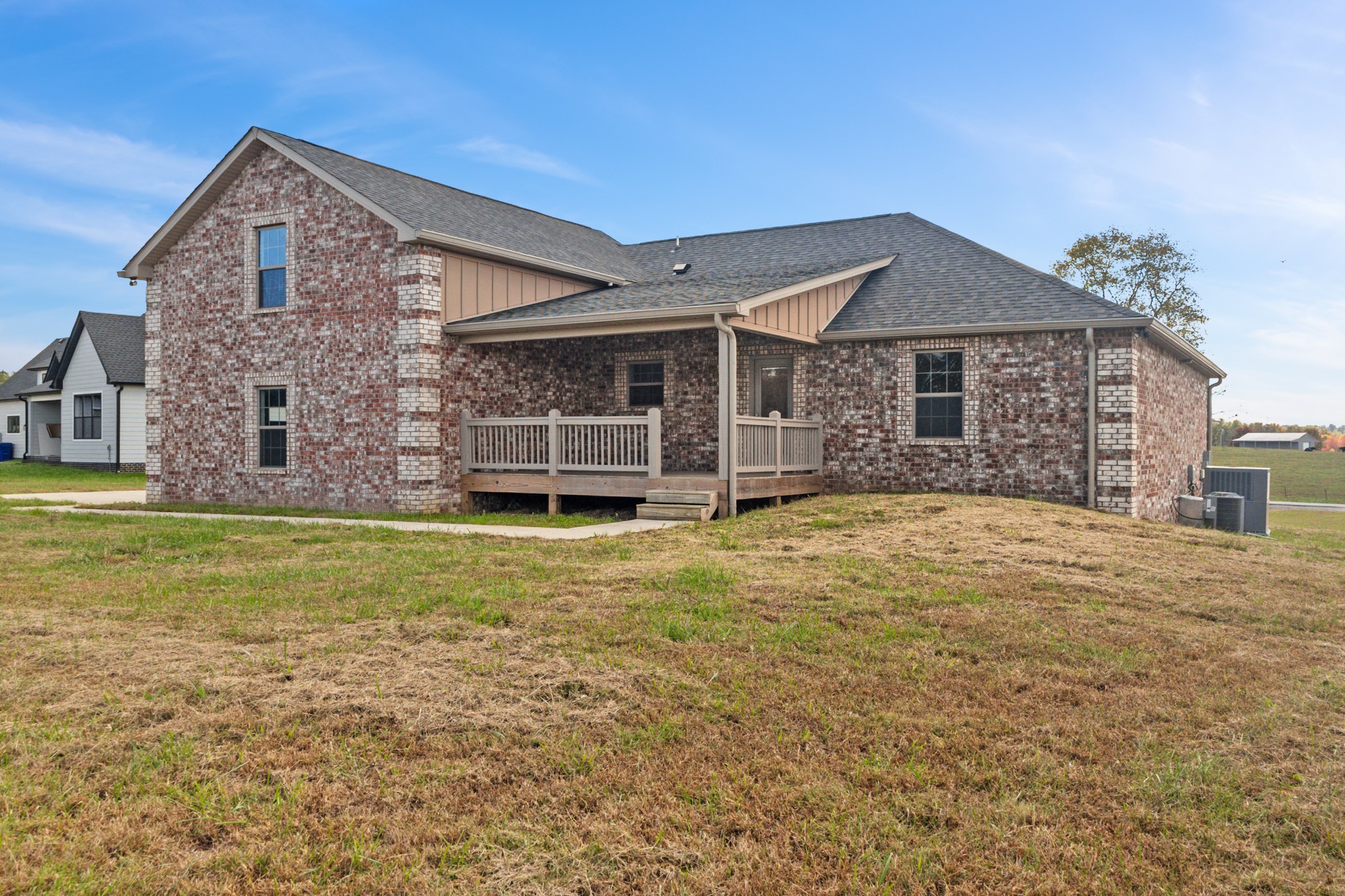 120 Freeland Road Portland, TN 37148 - Photo 45 of 61 a front view of a house with garden