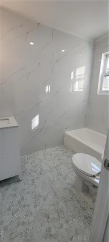 $2,699 | 15 Woodlawn Avenue, Unit 1F, Yonkers, NY 10704