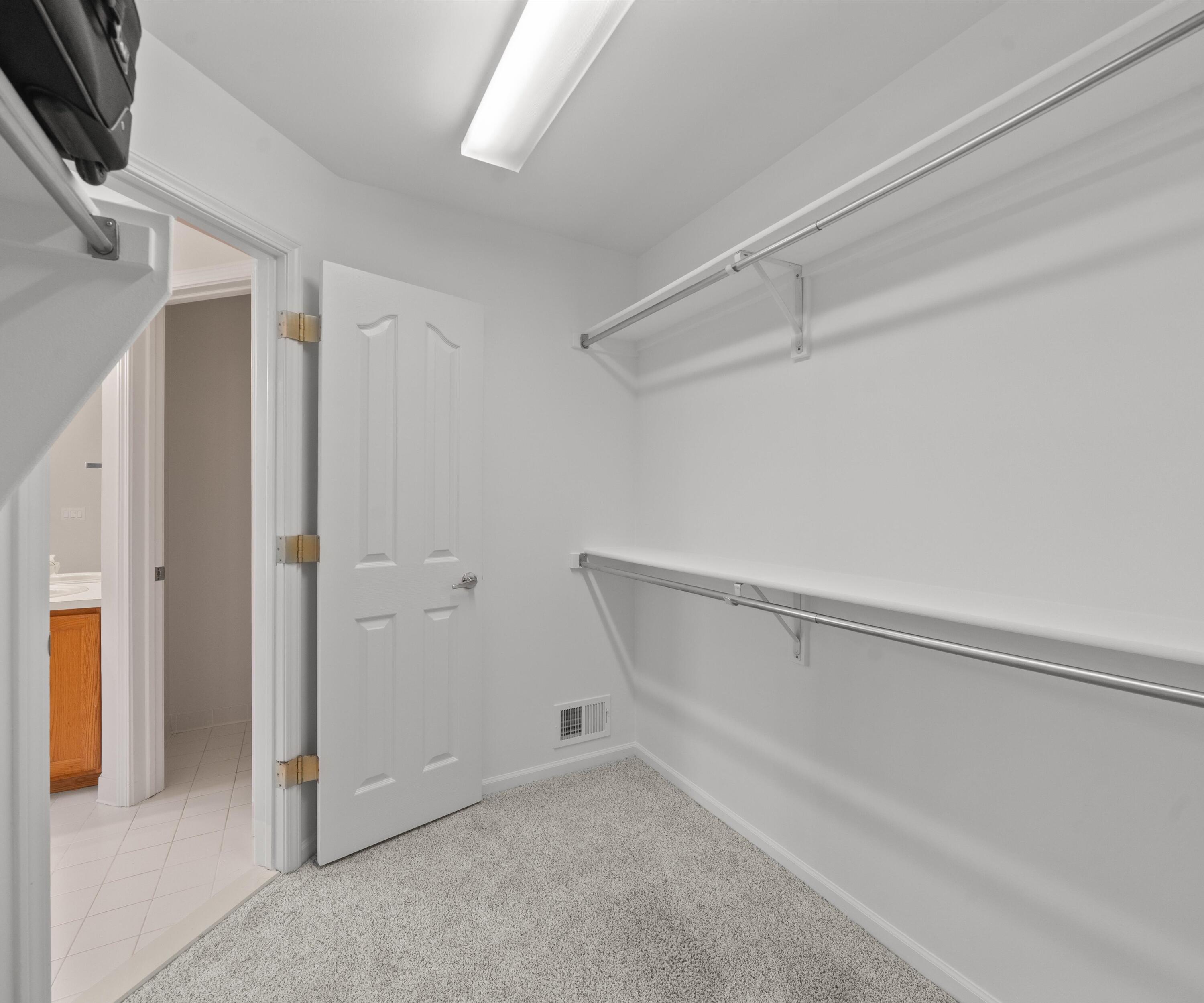 45241 Thornhill Road Canton, MI 48188 - Photo 24 of 48 Master Room Closet