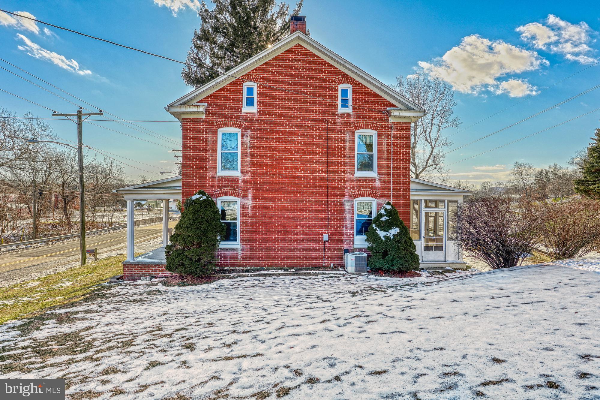 1105 Old Hanover Road Spring Grove, PA 17362 - Photo 4 of 54