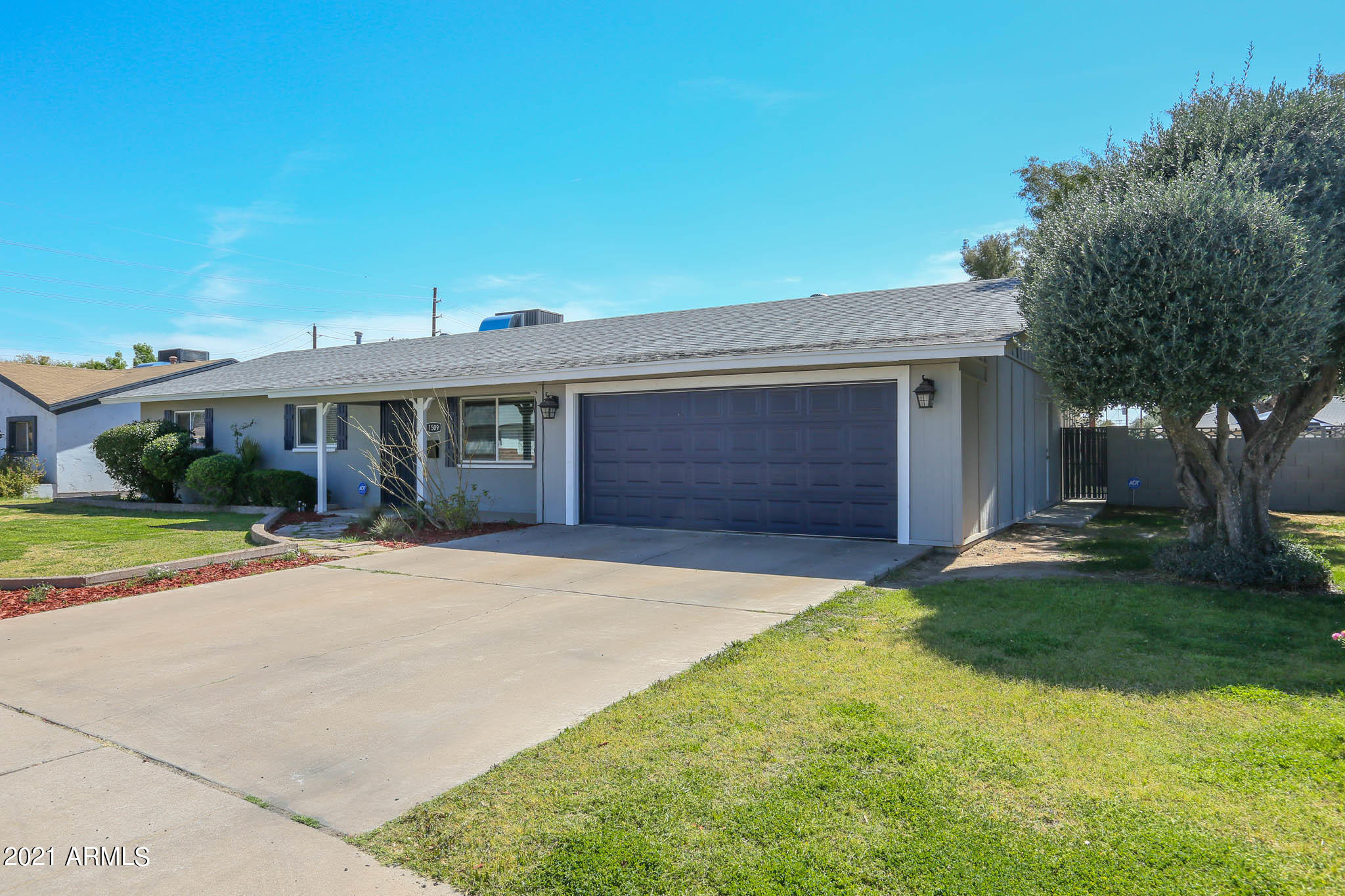 1509 West Lamar Road Phoenix, AZ 85015 - Photo 2 of 30 LamarFront View2