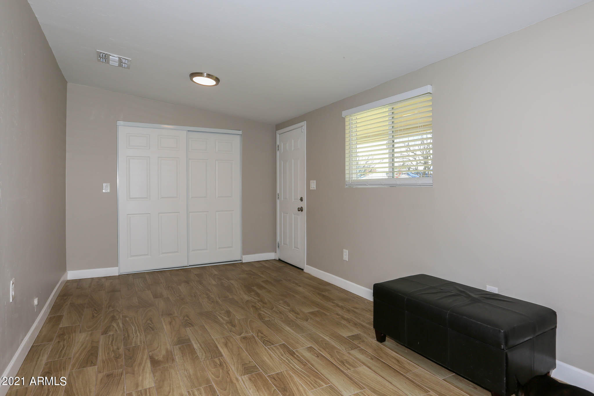 1509 West Lamar Road Phoenix, AZ 85015 - Photo 24 of 30 LamarBonus Room2