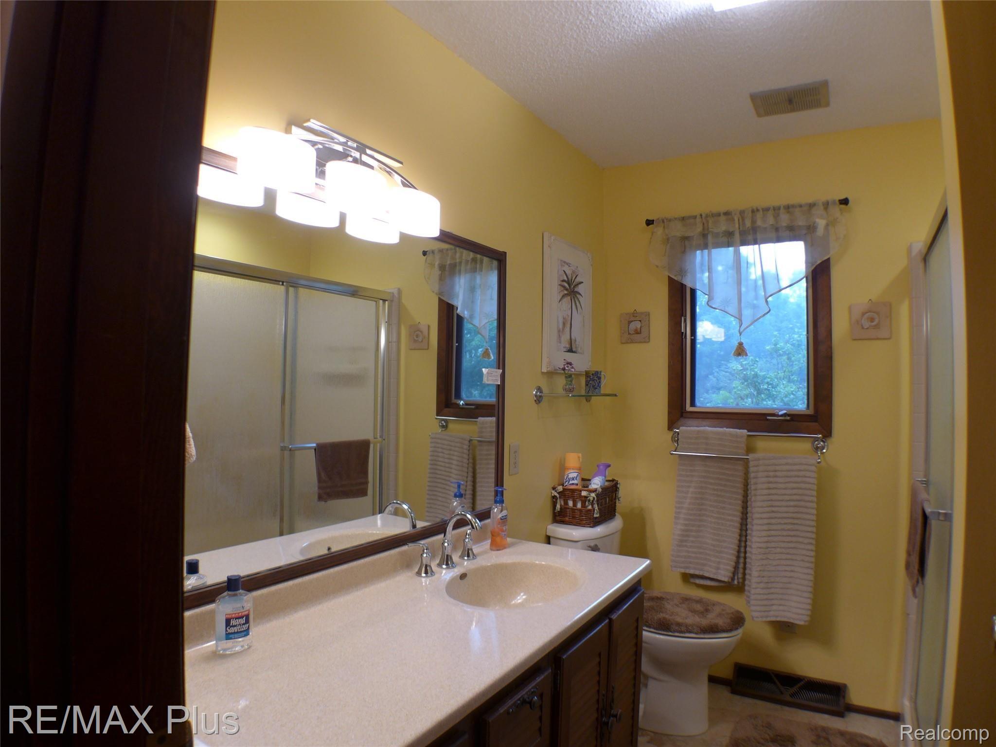 2096 West Snover Road Mayville, MI 48744 - Photo 29 of 42 P1050011.JPG