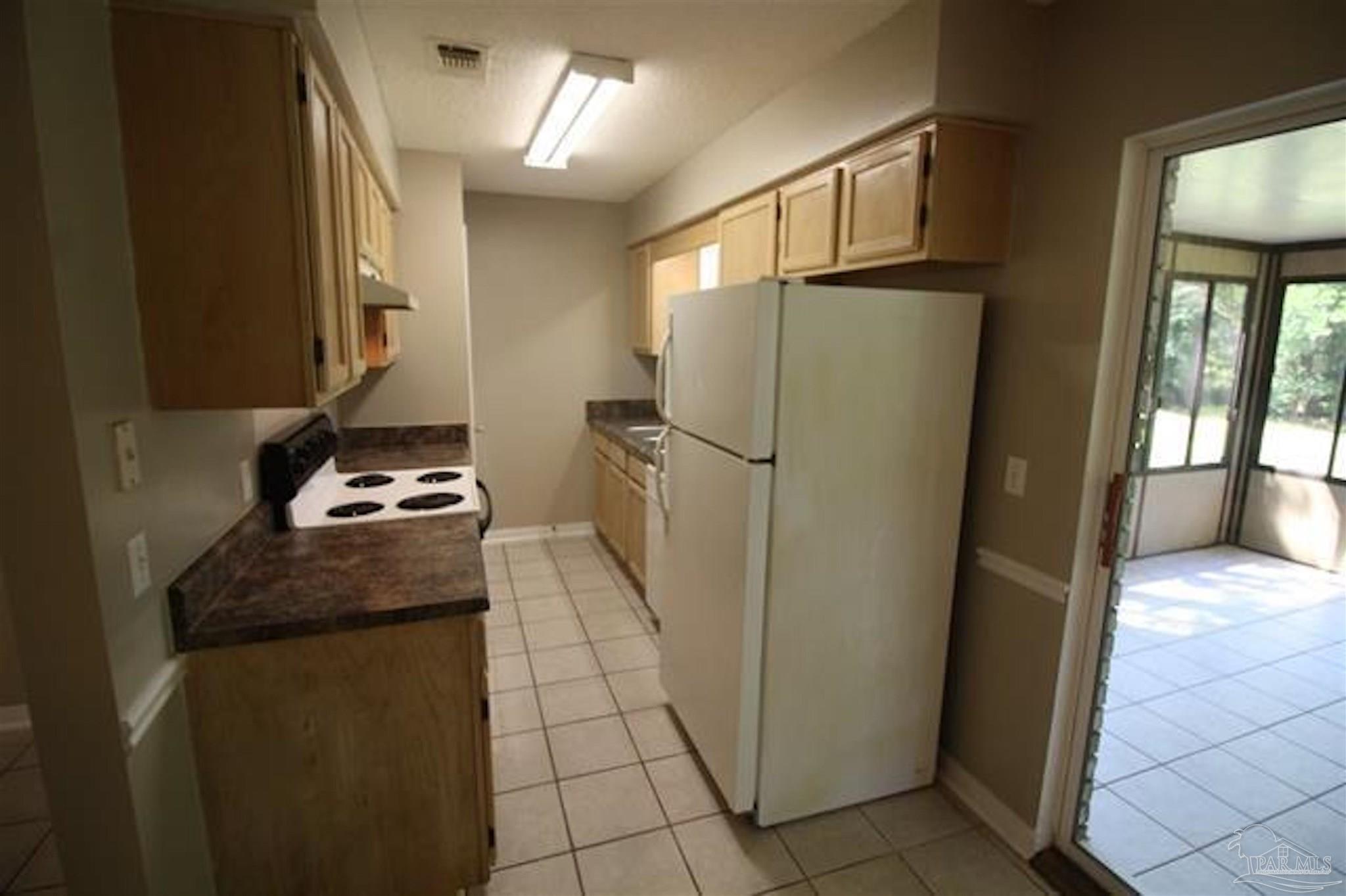 1323 Dog Track Road Pensacola, FL 32506 - Photo 4 of 16 Gallery Image 4