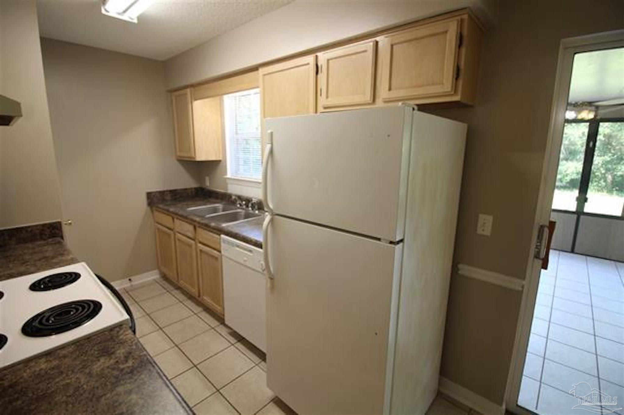 1323 Dog Track Road Pensacola, FL 32506 - Photo 6 of 16 Gallery Image 6