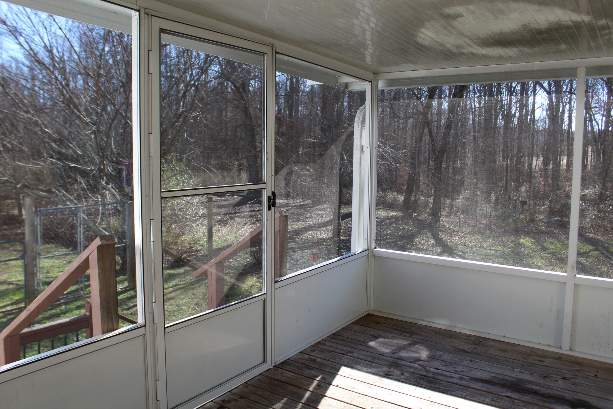 108 Wimbley Road Estill Springs, TN 37330 - Photo 20 of 27 a bathroom with a glass shower door