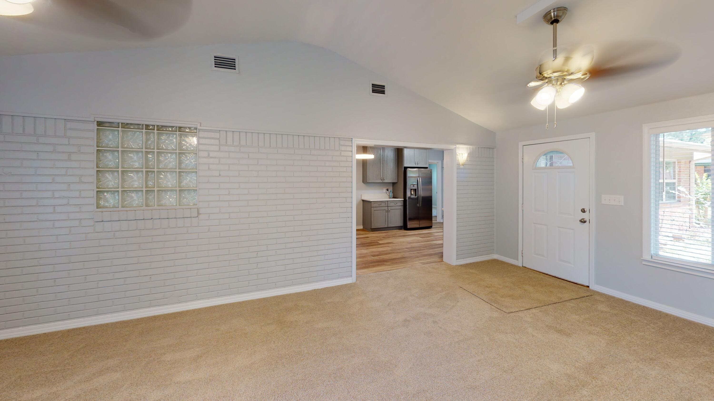 200 Deluna Road Southwest Fort Walton Beach, FL 32548 - Photo 11 of 26 Family Room