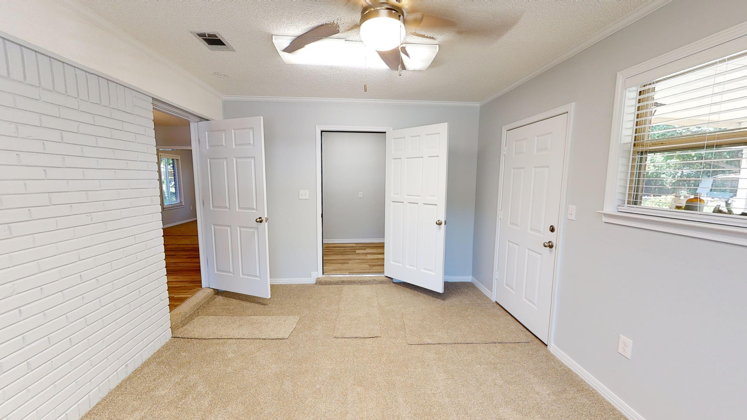 200 Deluna Road Southwest Fort Walton Beach, FL 32548 - Photo 13 of 26 Library