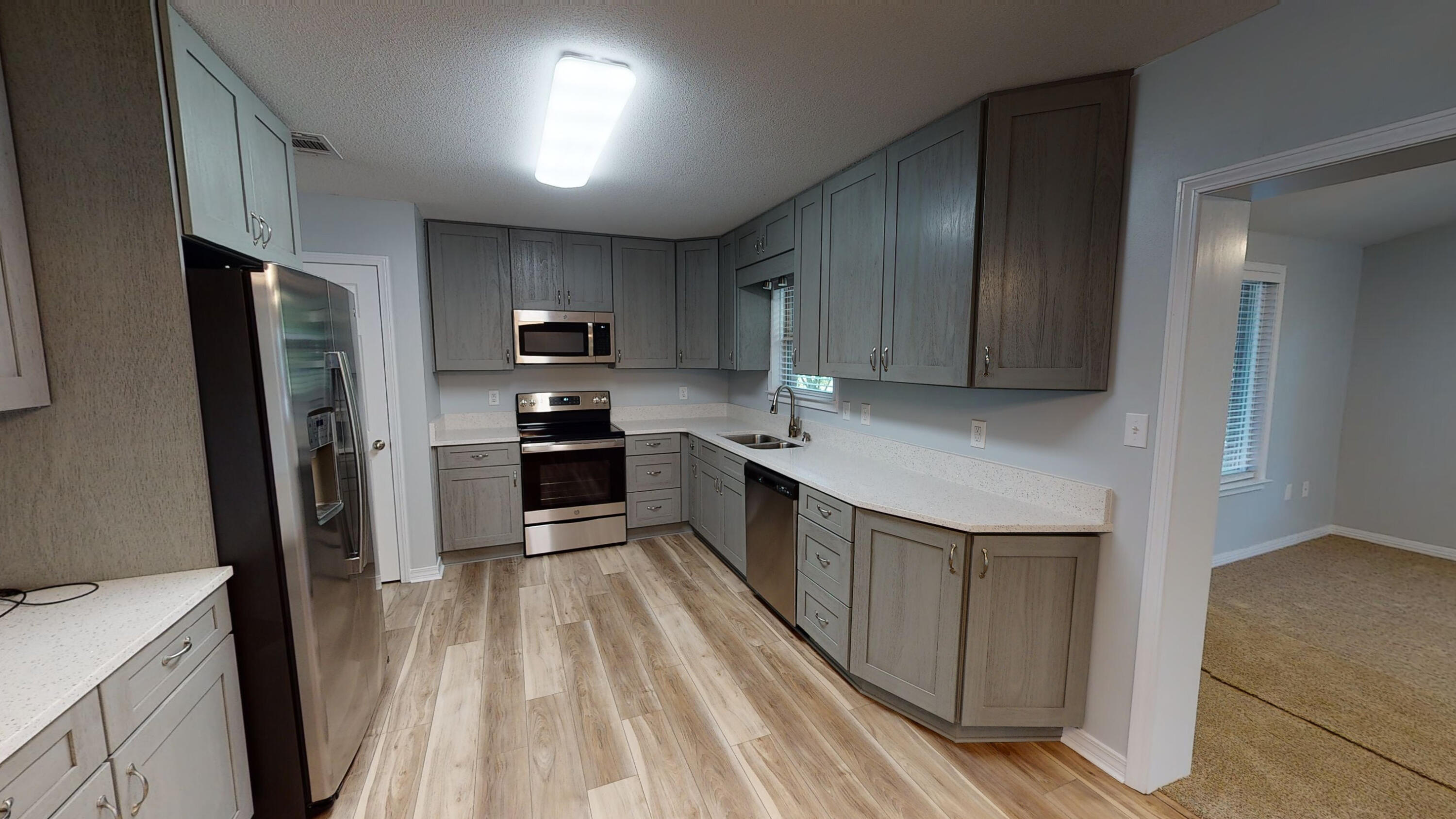 200 Deluna Road Southwest Fort Walton Beach, FL 32548 - Photo 7 of 26 Kitchen
