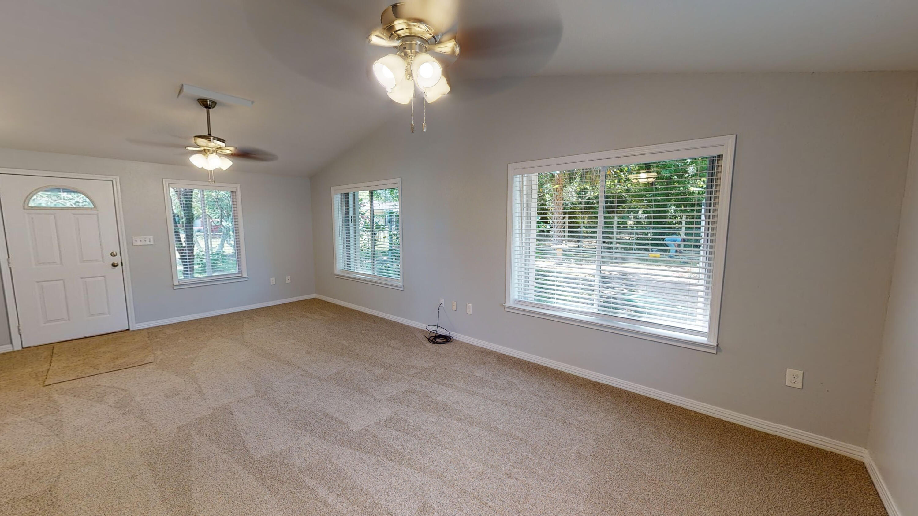 200 Deluna Road Southwest Fort Walton Beach, FL 32548 - Photo 8 of 26 Family Room