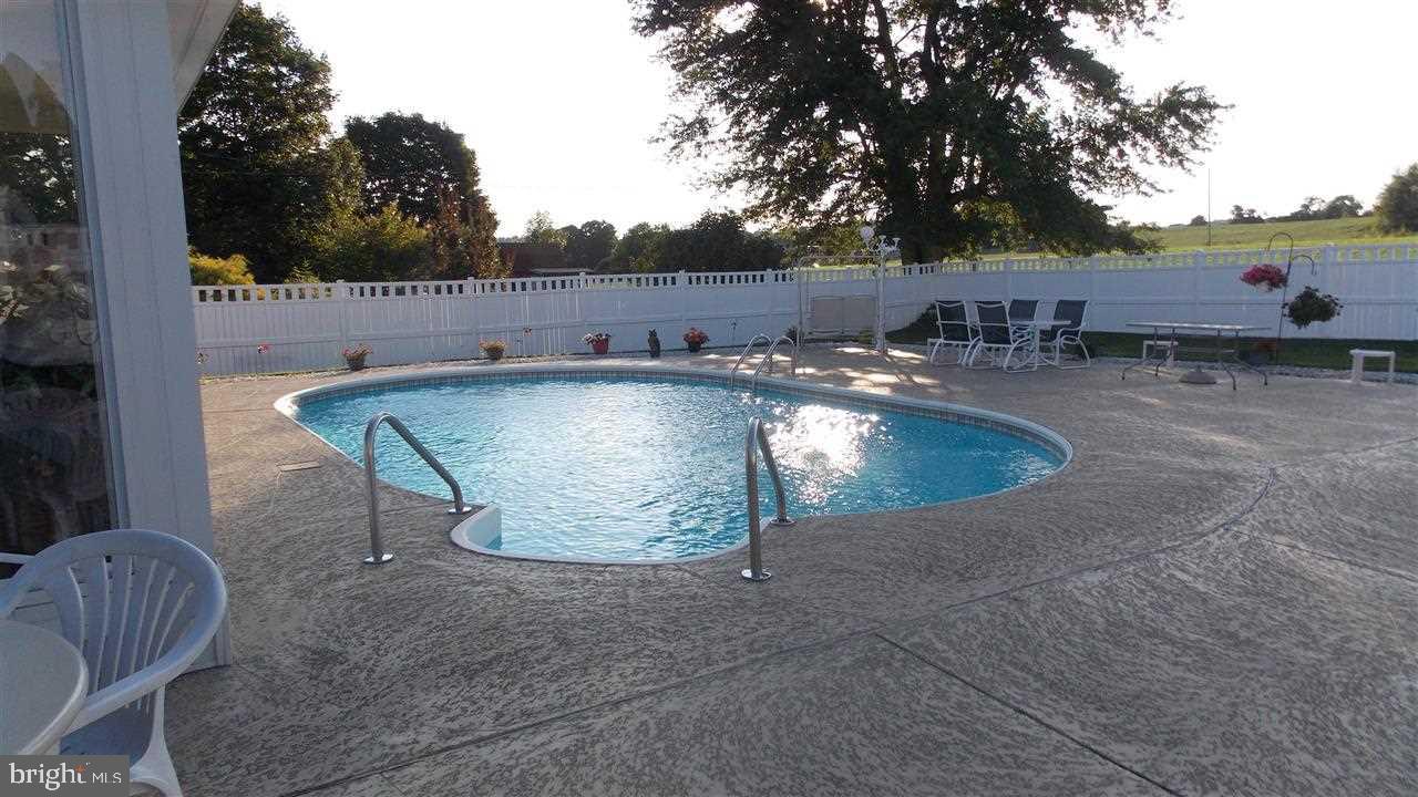 1504 Hanover Road Spring Grove, PA 17362 - Photo 16 of 28