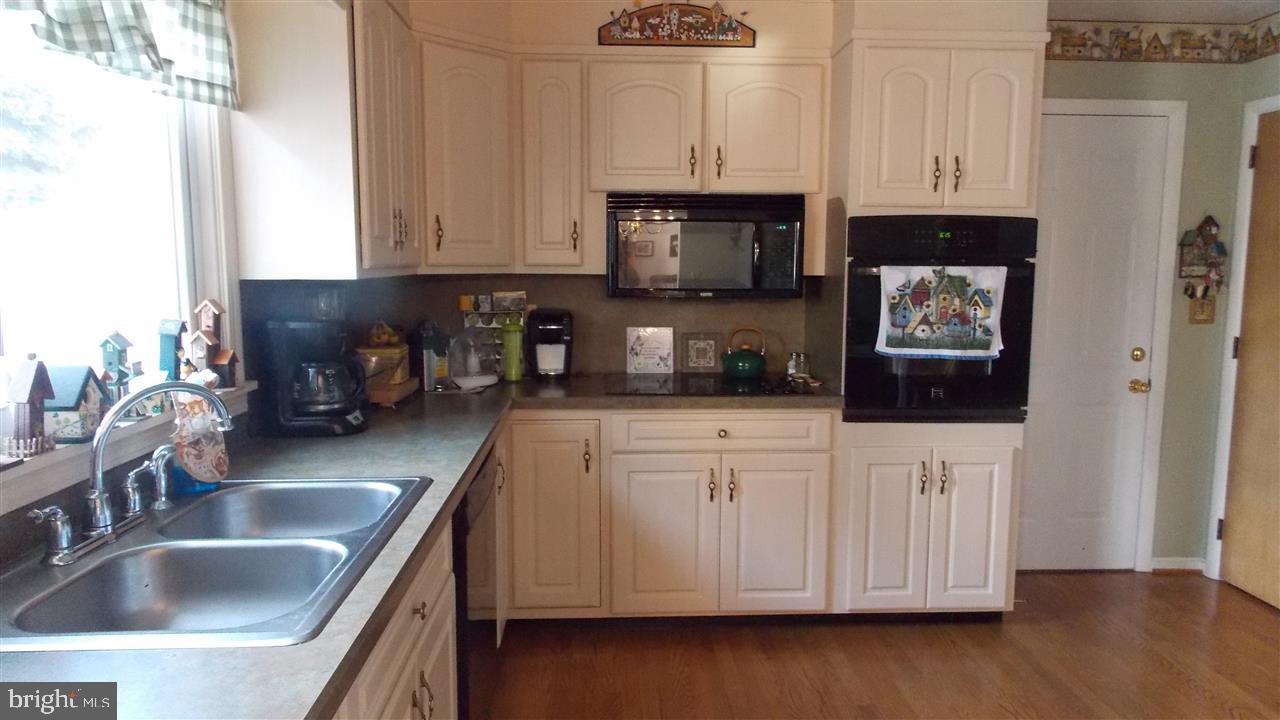 1504 Hanover Road Spring Grove, PA 17362 - Photo 6 of 28