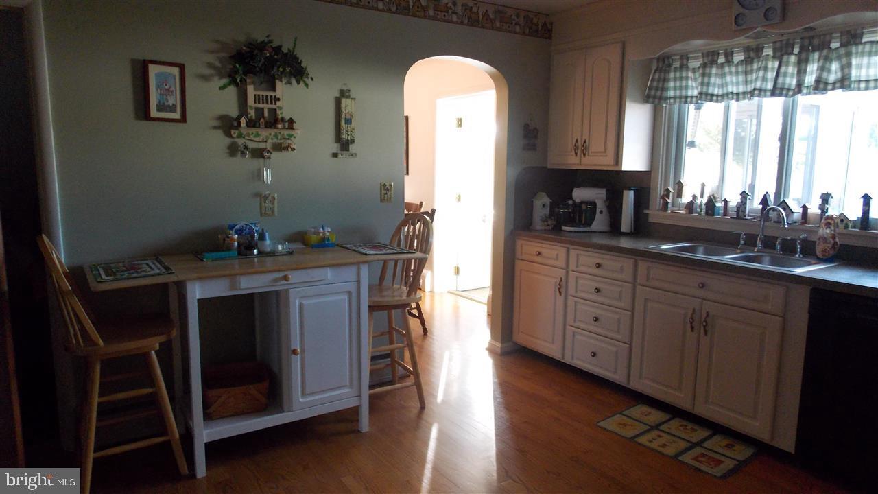 1504 Hanover Road Spring Grove, PA 17362 - Photo 7 of 28