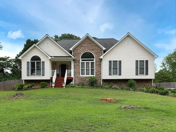 $360,000 | 726 Morningside Drive, Hiram, GA 30141