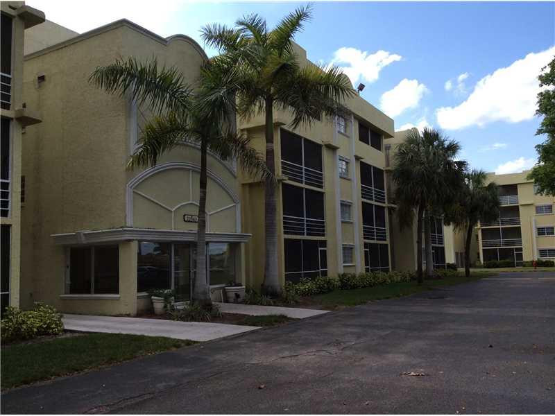 22563 Southwest 66th Avenue, Unit 312 Boca Raton, FL 33428 - Photo 3 of 6 Exterior Front
