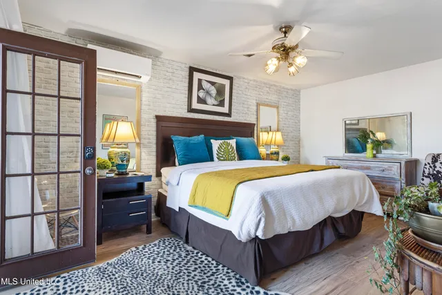 $750,000 | 128 Lee Street, Biloxi, MS 39530