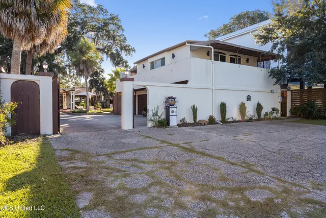 $750,000 | 128 Lee Street, Biloxi, MS 39530