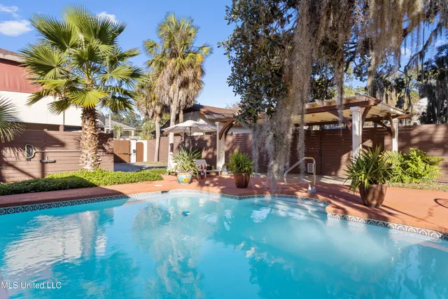 $750,000 | 128 Lee Street, Biloxi, MS 39530