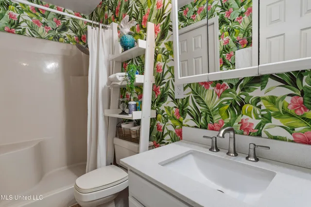 $750,000 | 128 Lee Street, Biloxi, MS 39530