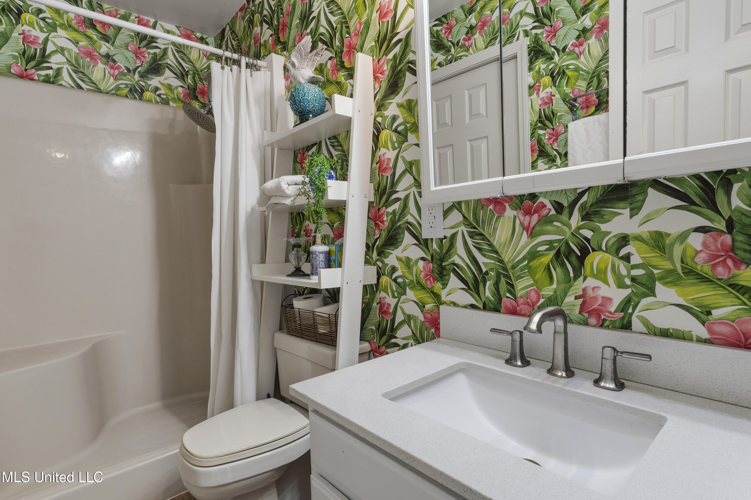 128 Lee Street Biloxi, MS 39530 - Photo 37 of 51 0023