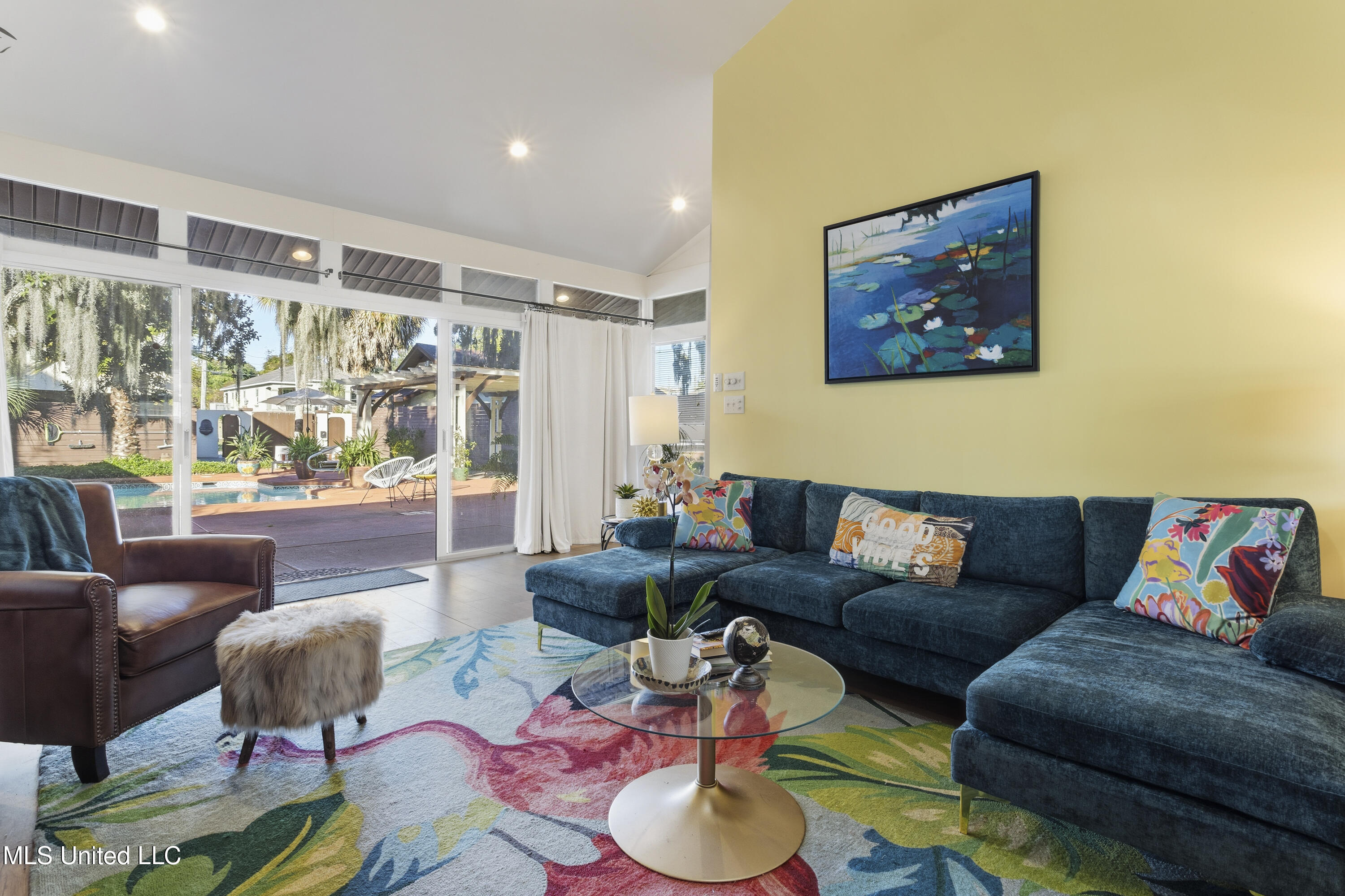 128 Lee Street Biloxi, MS 39530 - Photo 4 of 51 128 L