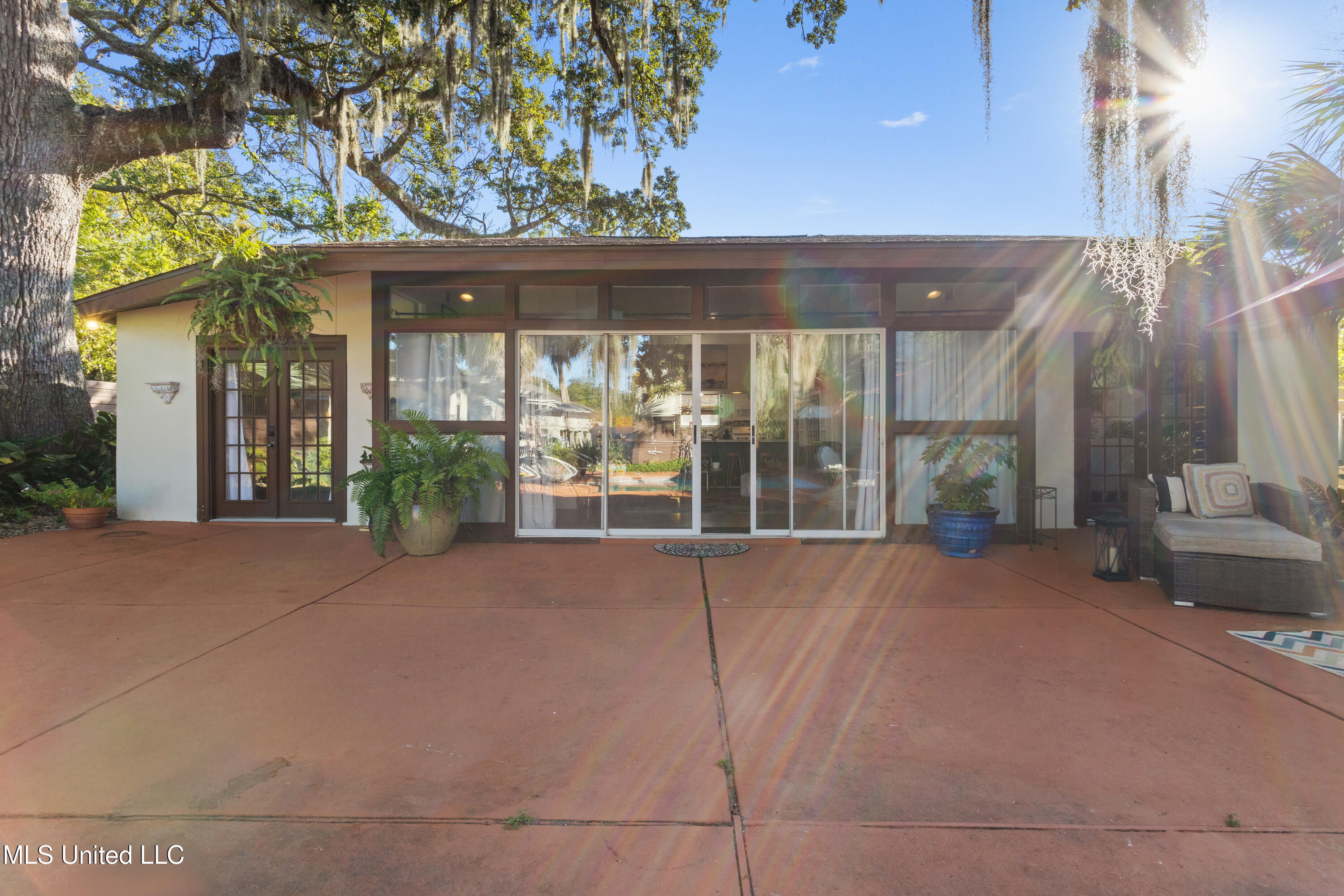 128 Lee Street Biloxi, MS 39530 - Photo 45 of 51 0005