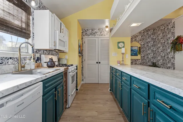 $750,000 | 128 Lee Street, Biloxi, MS 39530