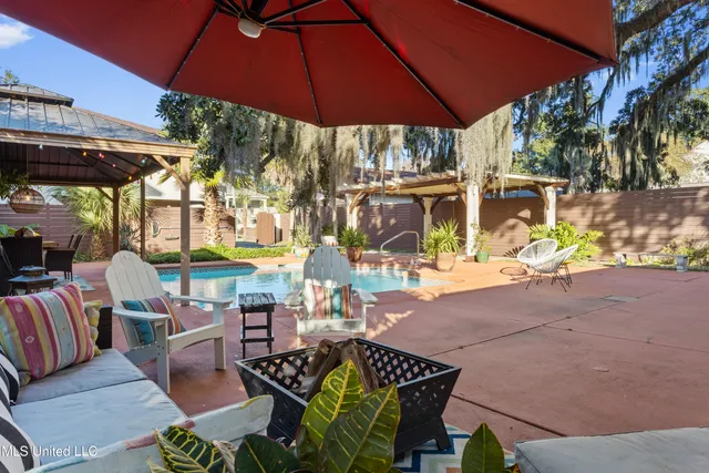 $750,000 | 128 Lee Street, Biloxi, MS 39530