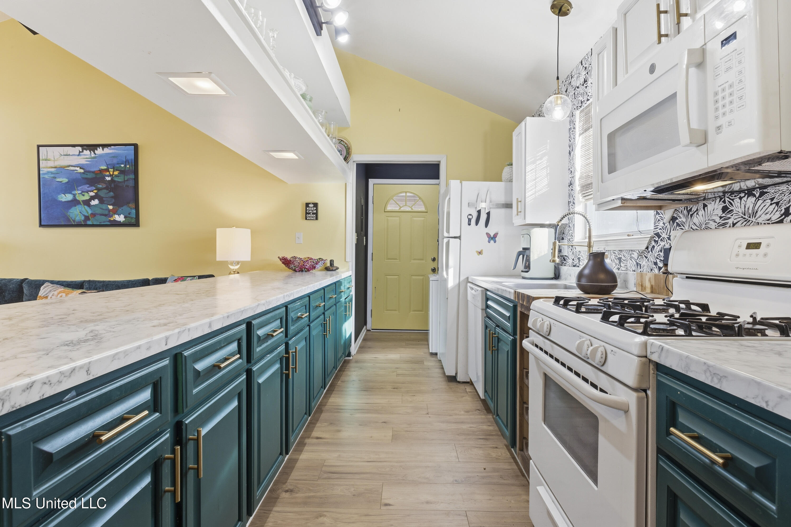 128 Lee Street Biloxi, MS 39530 - Photo 50 of 51 0016