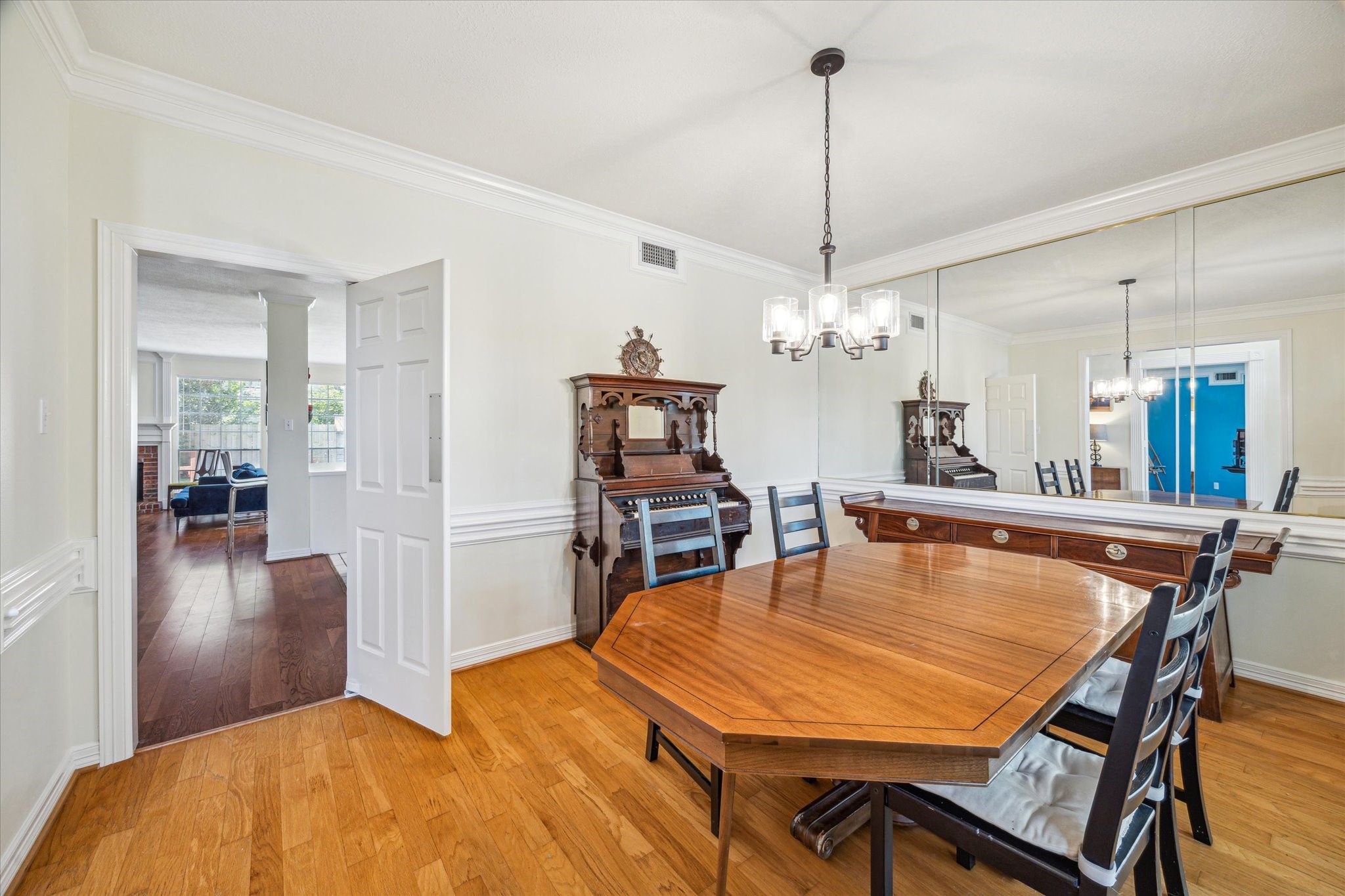 7930 Tizerton Court Spring, TX 77379 - Photo 8 of 30 a dining table with chairs