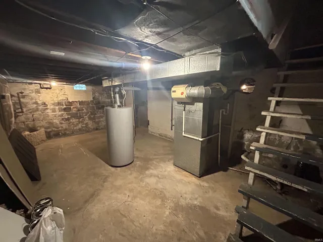 $120,000 | 345 West Packard Avenue, Fort Wayne, IN 46807