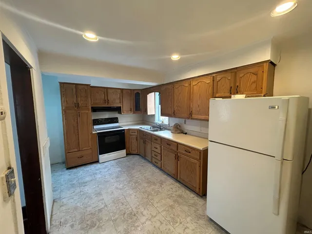 $120,000 | 345 West Packard Avenue, Fort Wayne, IN 46807