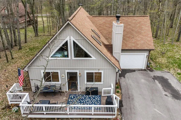 $265,000 | 9341 Center Lane, Canadian Lakes, MI 49346