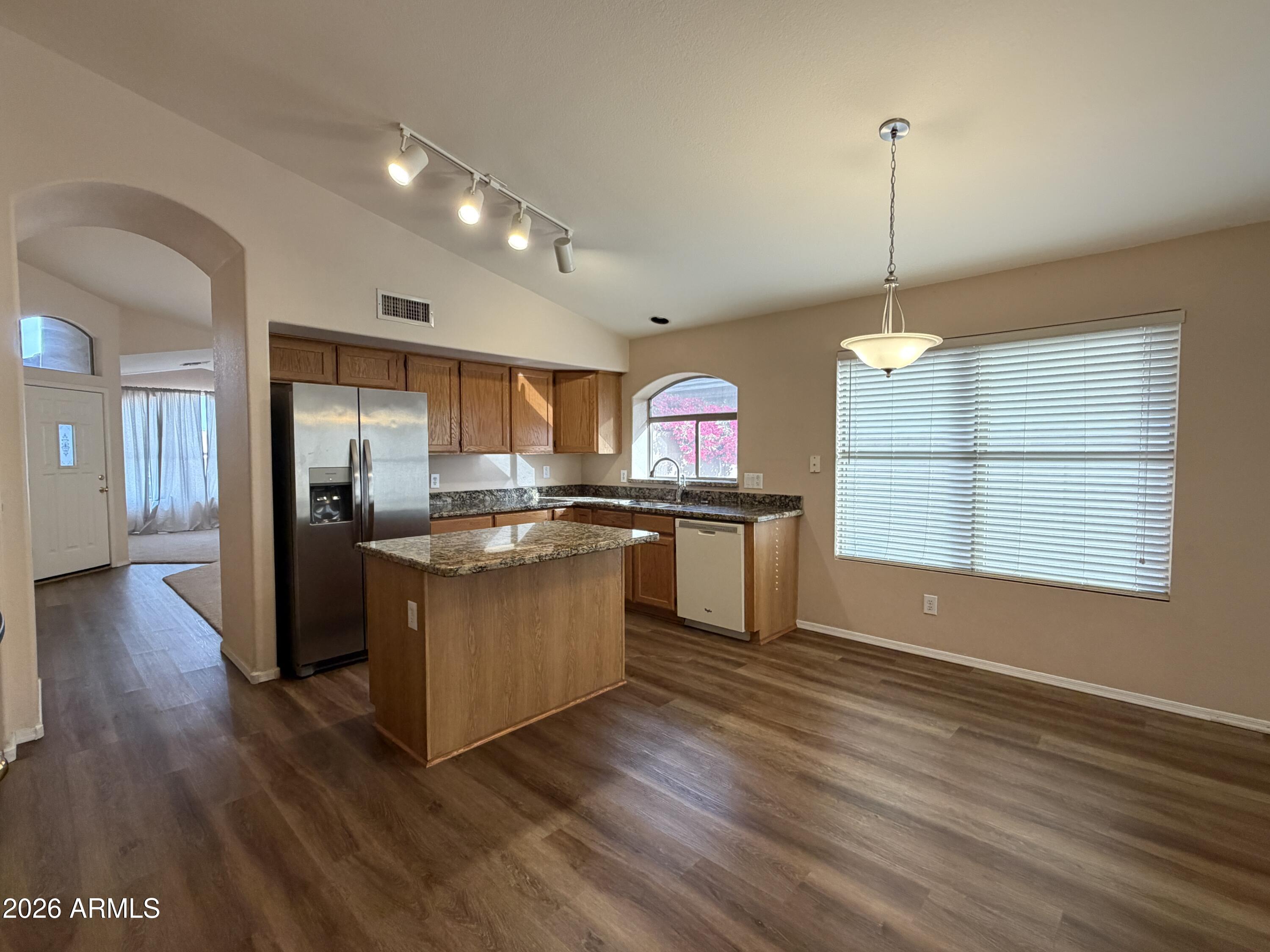 6431 West Escuda Road Glendale, AZ 85308 - Photo 11 of 26 Kitchen