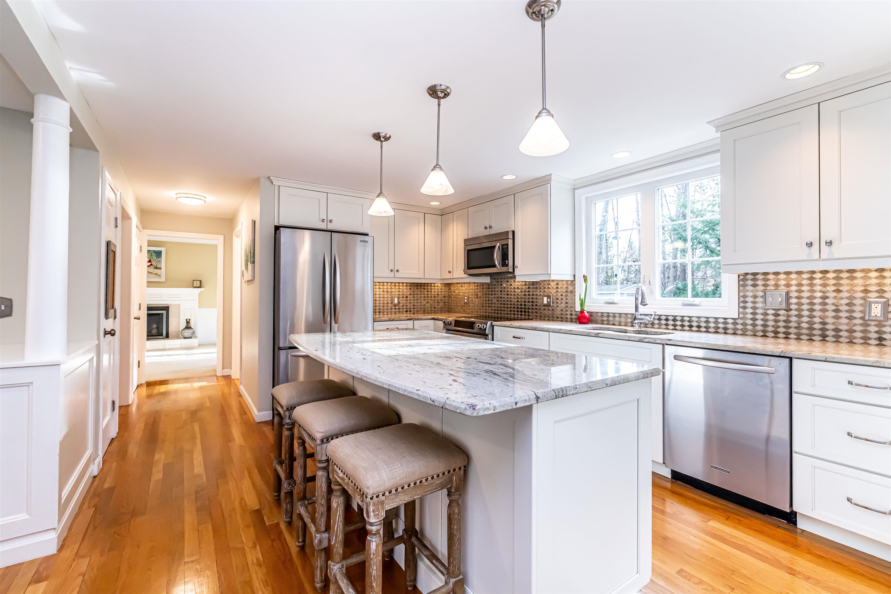 22 Todd Road Nashua, NH 03064 - Photo 18 of 58