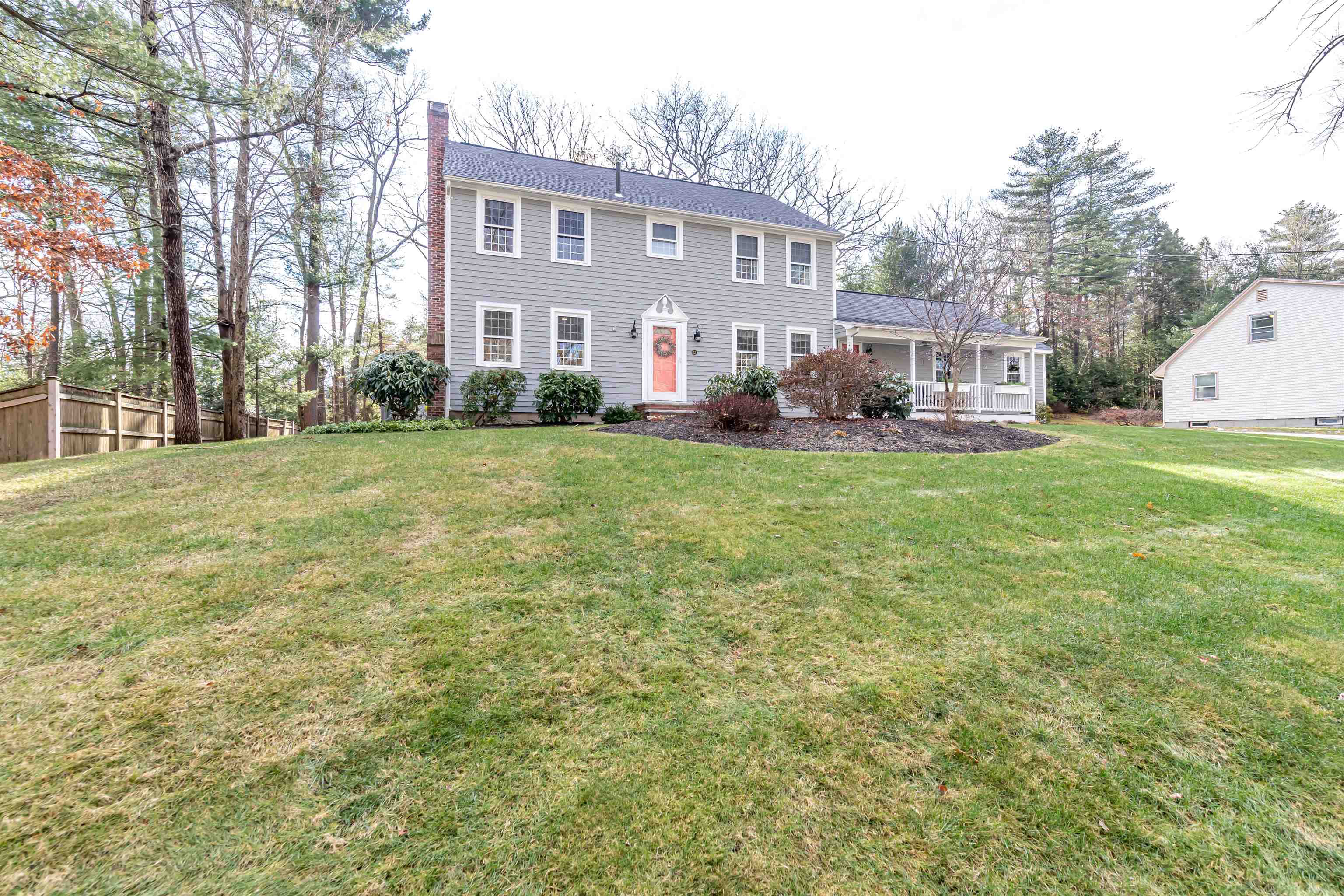 22 Todd Road Nashua, NH 03064 - Photo 2 of 58